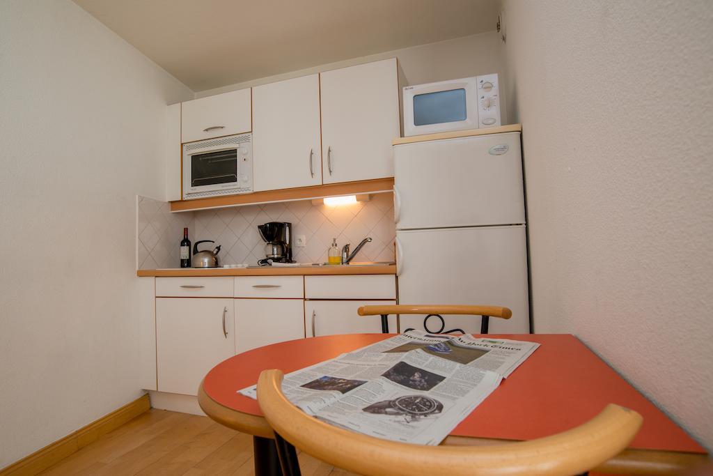 Privilodges Château Perrin Grenoble Extérieur photo