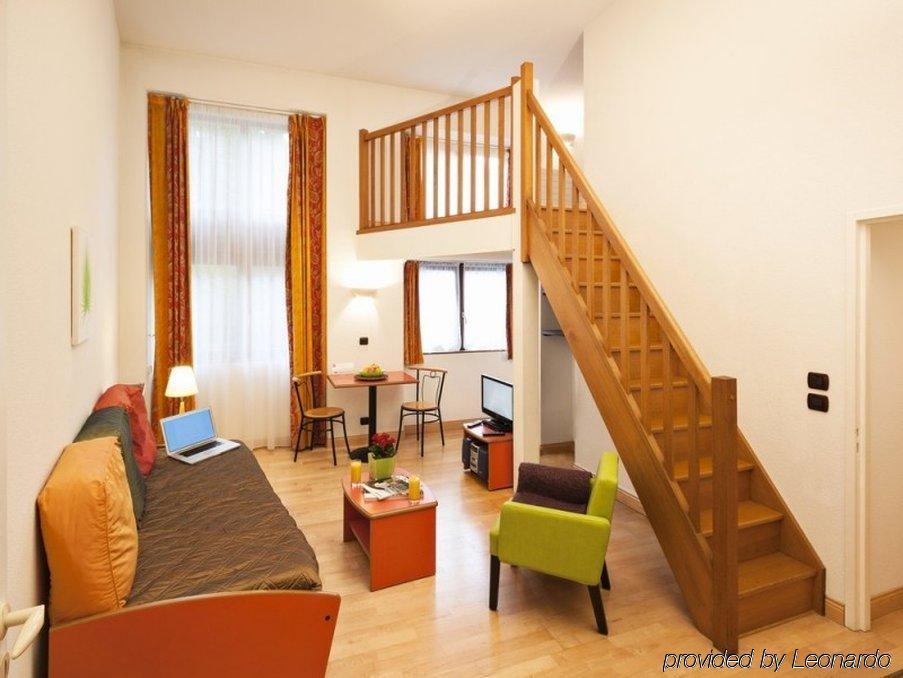 Privilodges Château Perrin Grenoble Chambre photo
