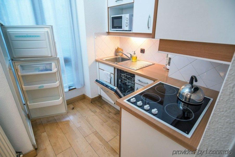 Privilodges Château Perrin Grenoble Extérieur photo