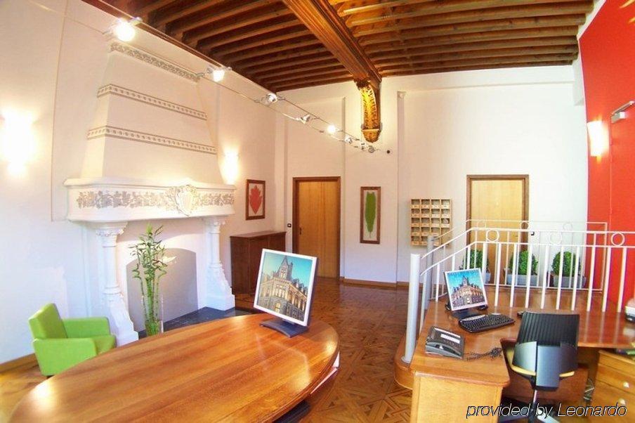 Privilodges Château Perrin Grenoble Intérieur photo